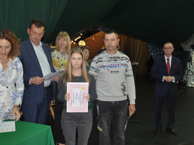 Zdjęcie z rozdania stypendium Wójta Gminy Gościeradów