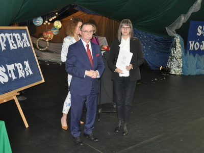 Zdjęcie z rozdania stypendium Wójta Gminy Gościeradów