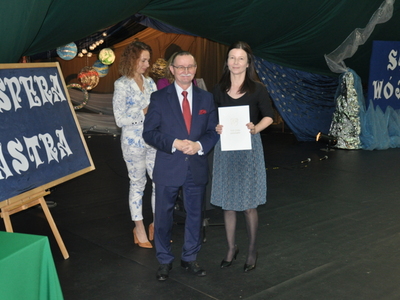 Zdjęcie z rozdania stypendium Wójta Gminy Gościeradów