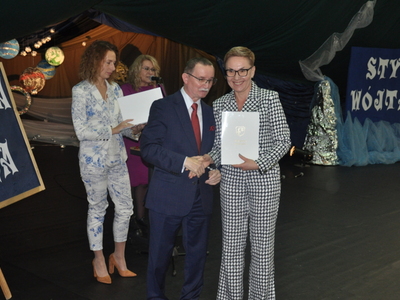 Zdjęcie z rozdania stypendium Wójta Gminy Gościeradów
