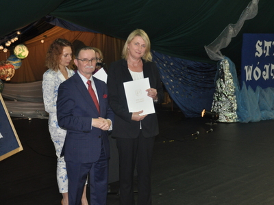 Zdjęcie z rozdania stypendium Wójta Gminy Gościeradów