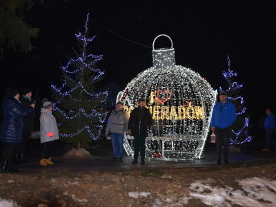 Zdjęcie z przekazania Betlejemskiego Światła Pokoju w gminie Gościeradów