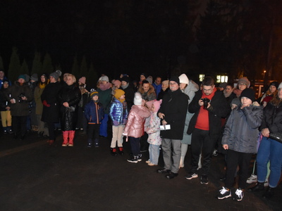 Zdjęcie z przekazania Betlejemskiego Światła Pokoju w gminie Gościeradów