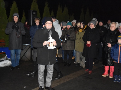 Zdjęcie z przekazania Betlejemskiego Światła Pokoju w gminie Gościeradów