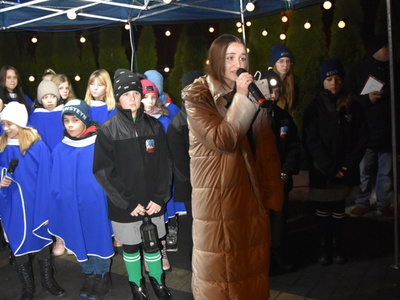 Zdjęcie z przekazania Betlejemskiego Światła Pokoju w gminie Gościeradów