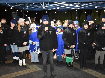 Zdjęcie z przekazania Betlejemskiego Światła Pokoju w gminie Gościeradów