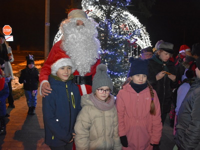 Zdjęcie z przekazania Betlejemskiego Światła Pokoju w gminie Gościeradów