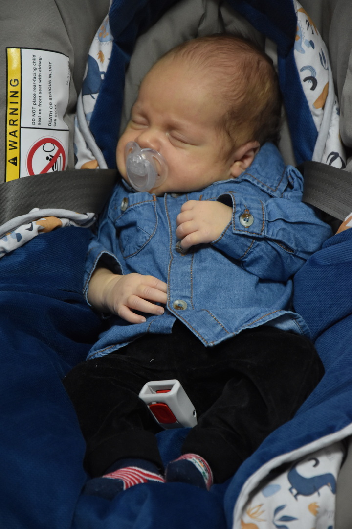 Zdjęcie z powitania nowego mieszkańca gminy Gościeradów