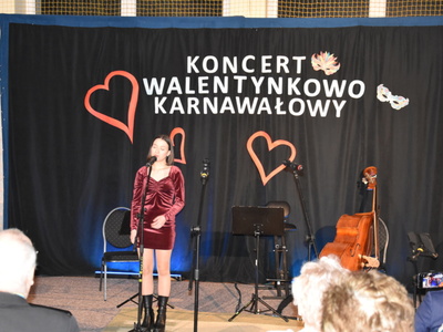 Zdjęcie z ,,Koncertu walentynkowo - karnawałowego" w Gościeradowie