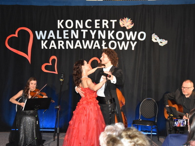 Zdjęcie z ,,Koncertu walentynkowo - karnawałowego" w Gościeradowie