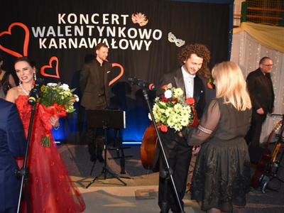 Zdjęcie z ,,Koncertu walentynkowo - karnawałowego" w Gościeradowie