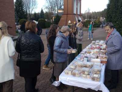 Zdjęcie z Charytatywnego Kiermaszu Ciast