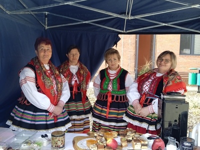 Zdjęcie z Charytatywnego Kiermaszu Ciast i akcji krwiodawstwa