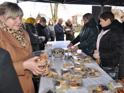 Zdjęcie z Charytatywnego Kiermaszu Ciast