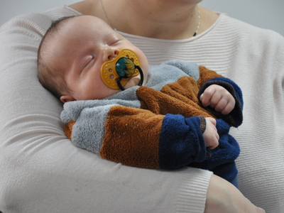 Zdjęcie z powitania nowego mieszkańca gminy Gościeradów