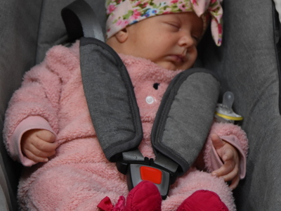 Zdjęcie z powitania nowej mieszkanki gminy Gościeradów