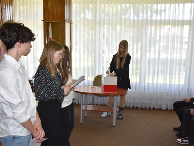 Zdjęcie z II sesji Młodzieżowej Rady Gminy Gościeradów