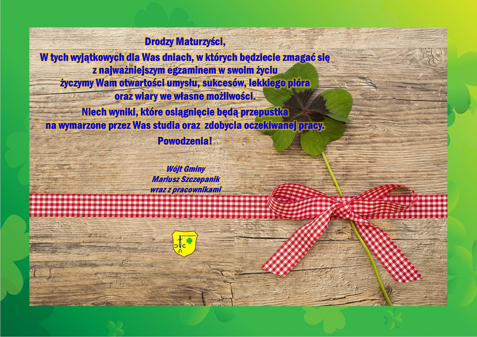 Zdjęcie kończyn z życzeniami dla Maturzystów