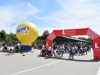 Zdjęcie z III RAJDU ROWEROWEGO ,,Z KONSTYTUCJĄ NA ROWERZE”