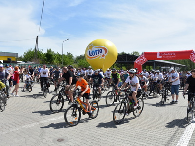 Zdjęcie z III RAJDU ROWEROWEGO ,,Z KONSTYTUCJĄ NA ROWERZE”
