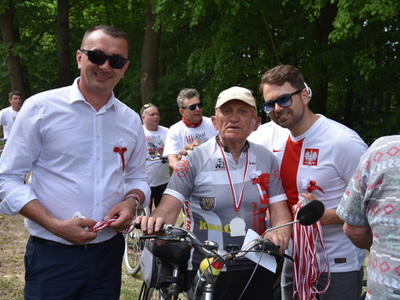 Zdjęcie z III RAJDU ROWEROWEGO ,,Z KONSTYTUCJĄ NA ROWERZE”