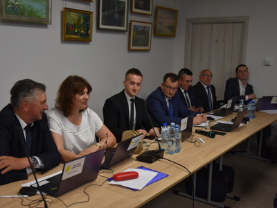 Zdjęcie z I sesji rady Gminy Gościeradów