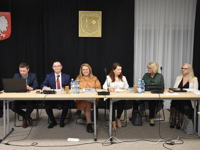 Zdjęcie z I sesji rady Gminy Gościeradów