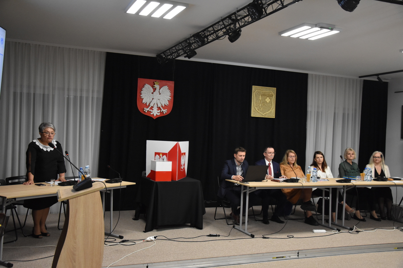Zdjęcie z I sesji rady Gminy Gościeradów