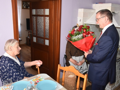 Zdjęcie ze spotkania ze 100-latką