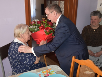 Zdjęcie ze spotkania ze 100-latką