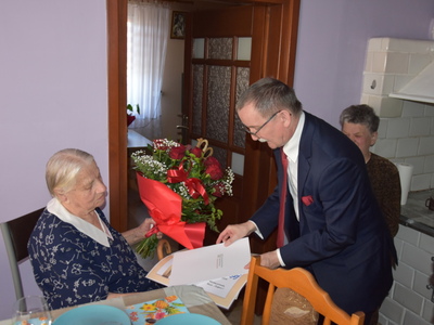 Zdjęcie ze spotkania ze 100-latką