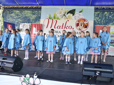 Zdjęcie z Przeglądu Pieśni Maryjnej w Księżomierzy