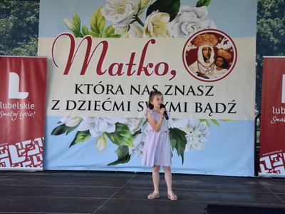 Zdjęcie z Przeglądu Pieśni Maryjnej w Księżomierzy
