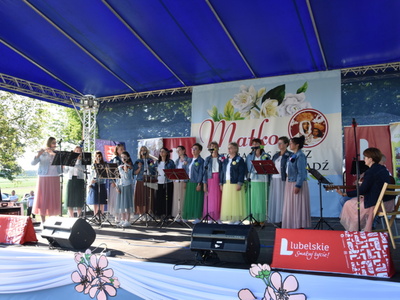 Zdjęcie z Przeglądu Pieśni Maryjnej w Księżomierzy