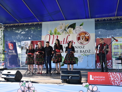 Zdjęcie z Przeglądu Pieśni Maryjnej w Księżomierzy