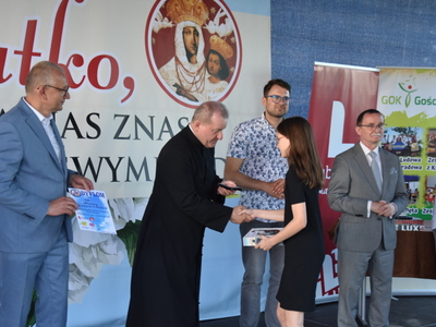 Zdjęcie z Przeglądu Pieśni Maryjnej w Księżomierzy