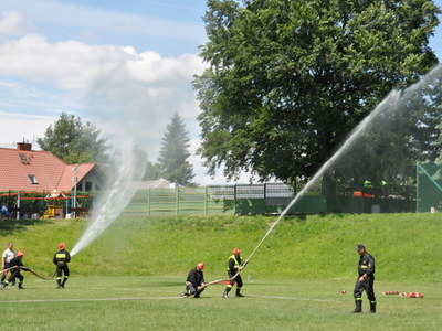 Zdjęcie z gminnych zawodów sportowo - pożarniczych