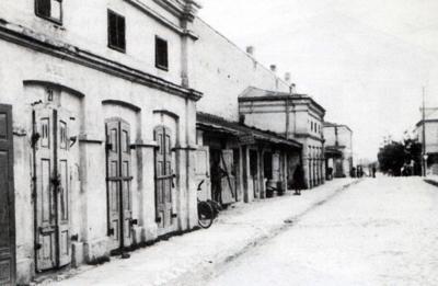 Ul. Jatkowa, po prawo Bank Spółdzielczy