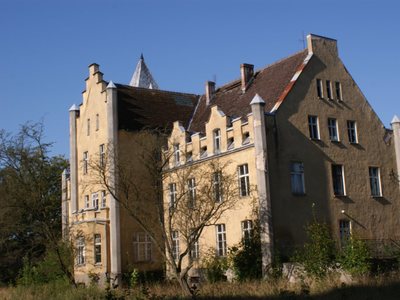 Pałac w Dobrowie