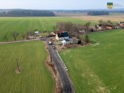 Częściowe wykonanie prac w ramach wykonania inwestycji przebudowy drogi w kolonii Dobrowo. 