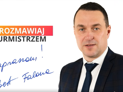 Na zdjęciu Burmistrza Tychowa Robert Falana
