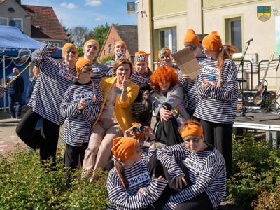 Na zdjęciu grupa teatralna Gminnego Ośrodka Kultury w Tychowie.
