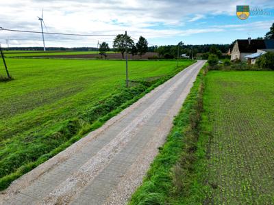 Droga w miejscowości Kolonia Dobrowo