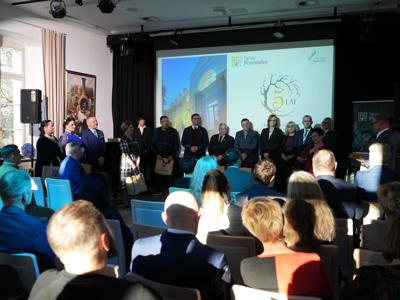 Zdjęcie wykonano podczas obchodów Jubileuszu 5-lecia Ogrodów Przelewice 