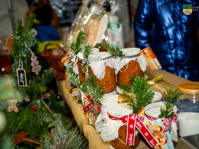 Zdjecie wkoanano podczas Kiermaszu Bożonarodzeniowego w Tychowie