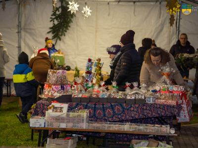 Zdjecie wkoanano podczas Kiermaszu Bożonarodzeniowego w Tychowie