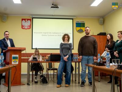 Zdjęcie wykonano podczas Sesji Rady Miejskiej w Tychowie, zdjęcie podczas wręczenia nagród sportowych. 