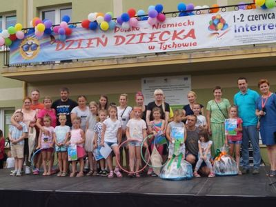 Wspólne zdjęcie uczestników imprezy