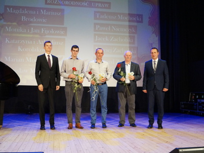 Wyróżnieni w kategorii „Różnorodność upraw”: Panowie: Jacek Zacholski, Maciej  Zacholski,  Ryszard Zacholski