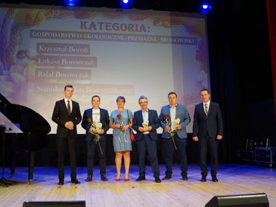 Wyróżnieni w kategorii „Gospodarstwo ekologiczne” Państwo Stanisława i Jan Borowczakowie, Łukasz Borowczak, Rafał Borowczak